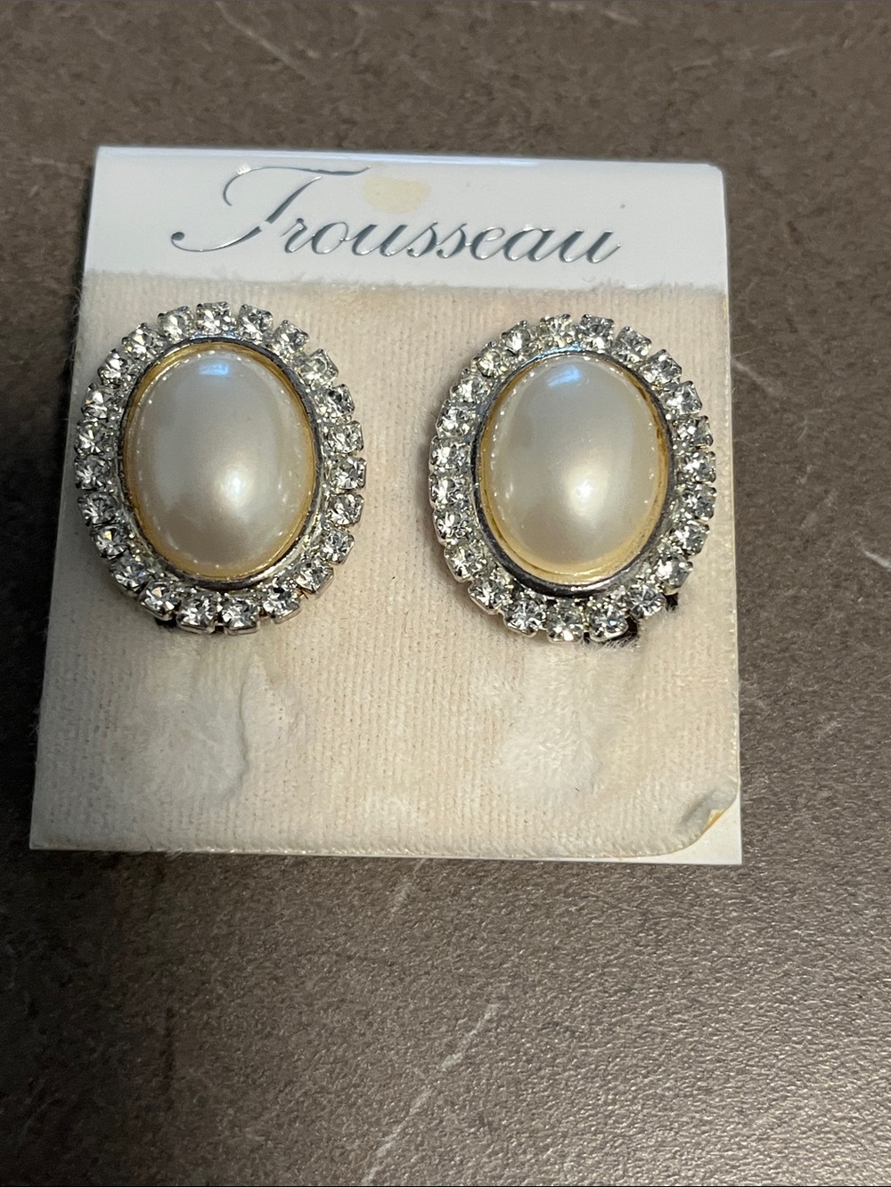 Pearl & Crystal Halo Clip On Earrings in White
